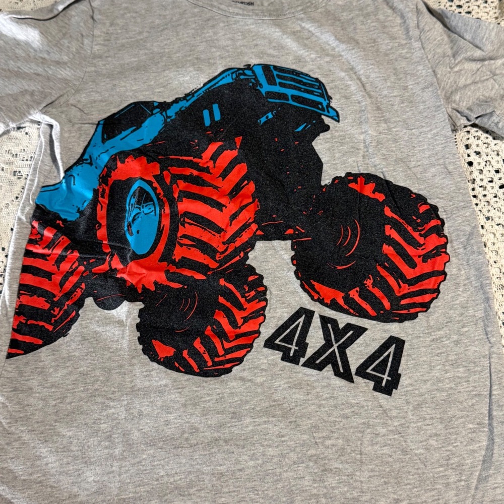 Kids Gray Oshkosh Originals 4x4 Monster Truck Graphic T-Shirt Size 10/12